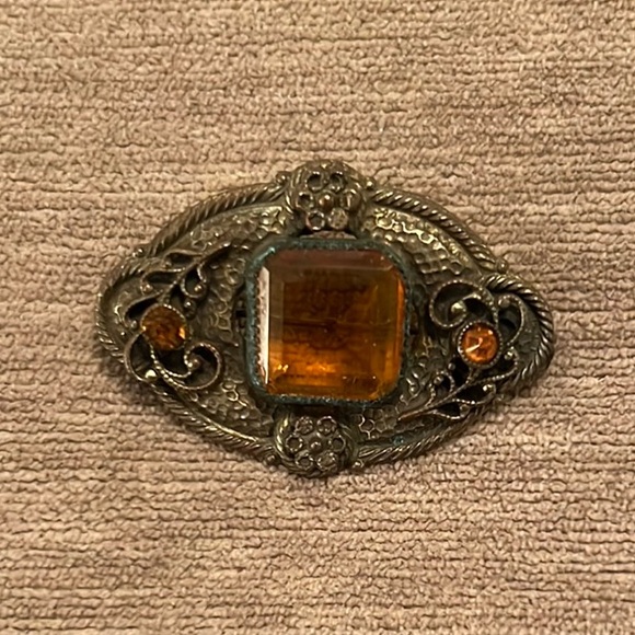 Vintage Amber color Brooch - Picture 1 of 3